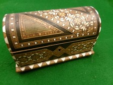 Caixa forrada de madeira embutida topo abobadado mosaico tesouro baú tampa articulada 6"x3"x 3.5" #JG comprar usado  Enviando para Brazil