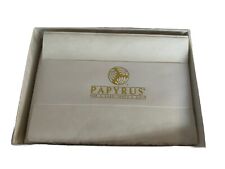 Caja de 25 tarjetas y sobres doblados de papiro pergamino segunda mano  Embacar hacia Mexico