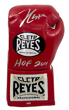 Luva de boxe Julio Cesar Chavez assinada LH vermelha Cleto Reyes com "HOF 2011" BAS comprar usado  Enviando para Brazil