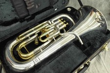 Euphonio personalizzato yamaha usato Euphonio personalizzato yamaha usato  Spedire a Italy