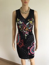 Robe noire multicolore d'occasion  Void-Vacon