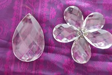 Ancienne pampille lustre d'occasion Ancienne pampille lustre d'occasion  Châteauneuf-de-Gadagne