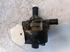 Pompe eau renault d'occasion  Lapalud