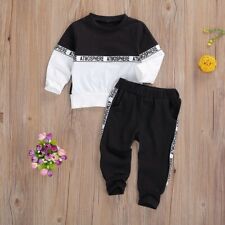 Ensemble vêtements bébés d'occasion  Saint-Ouen