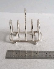 BOM, ANTIGO RACK DE TORRADAS DE PRATA MACIÇA.   51 gms.   HT. 9. 7 cm.    SHEFF. 1902 comprar usado  Enviando para Brazil