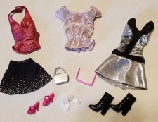 Roupas de boneca Fashion Fever Mix N Match * 12 peças com sapatos * Para colecionador da Barbie comprar usado  Enviando para Brazil