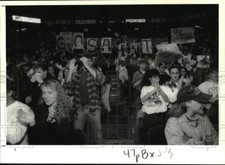 1994 Press Photo Siena College fãs de basquete torcem na Knick Arena, Albany, NY comprar usado  Enviando para Brazil