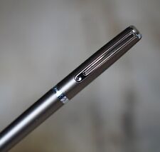 Tres beau stylo d'occasion Tres beau stylo d'occasion  Paris IX