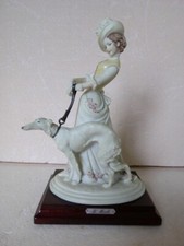 Porcelaine capodimonte femme d'occasion  Saint-Laurent-du-Var