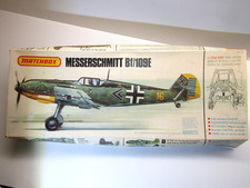 Kit de modelo Matchbox escala 1:32 Messerschmitt Bf109E com folha de decalque MicroScale comprar usado  Enviando para Brazil