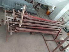 Puntelli croce usato  Casapesenna