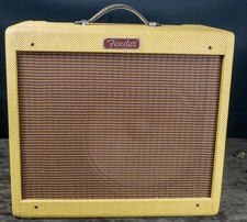 Amplificatore combinato valvol usato  Spedire a Italy