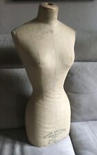 Ancien mannequin femme d'occasion  Nesles-la-Vallée