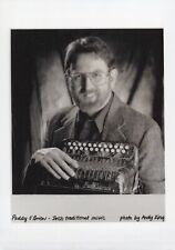 1995 Paddy O'Brien com acordeão Paolo Soprani em St. Paul foto rara de imprensa comprar usado  1995 Paddy O'Brien com acordeão Paolo Soprani em St. Paul foto rara de imprensa comprar usado  Enviando para Brazil