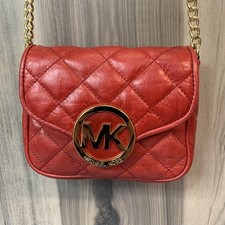 Bolsa tiracolo/ombro Michael Kors vermelha com ferragens douradas 7,5x6 acolchoada pequena comprar usado  Enviando para Brazil