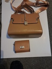 bag women hand for sale  HARLOW
