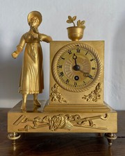 Petite pendule bronze usato  Spedire a Italy
