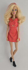 2011 Mattel Barbie Fashionistas Boneca e Pet Cabelo Loiro Listras Rosa Vestidos, usado comprar usado  Enviando para Brazil