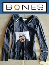 Bones (TV): Angela/Michaela Conlin "FOREVER 21" Top com certificado de autenticidade FOX Studio comprar usado  Enviando para Brazil