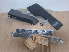 PAR DE CAIXAS DE ARMAZENAMENTO NOS GENUÍNAS FORD ESCORT Mk3 9/80- Acessórios # 1593301 comprar usado  Enviando para Brazil