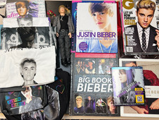 Lote de fãs de Justin Bieber – Coleção de camisas, livros, bonecas, revistas, DVD e bolsas comprar usado  Enviando para Brazil