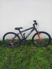 Vélo noir orange d'occasion  Méreau