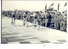 1955 ciclismo giro usato 1955 ciclismo giro usato  Milano