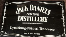 Placa dupla face Jack Daniel's Distillery/Whiskey 23” por 14,5”. bom estado comprar usado  Enviando para Brazil