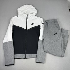 Nike tech fleece for sale  HATFIELD