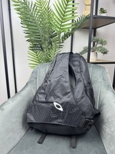 Używany, Styl „Crossbody Vintage Oakley Sling Bag” Gorpcore Y2K lata 90. na sprzedaż  Wysyłka do Poland
