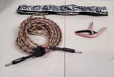 3 acessórios de guitarra: Ernie Ball Capo - alça Dunlop e cabo de guitarra Fender comprar usado  Enviando para Brazil