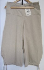 Pantalon pantacourt ample d'occasion  Poligny