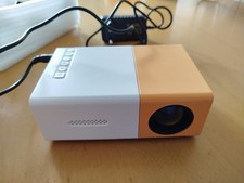 Mini proiettore portatile usato  Bergamo