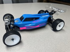Upgraded team associated d'occasion  Expédié en Belgium