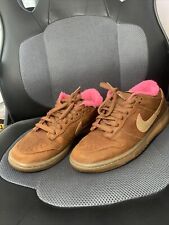 Nike low gibson for sale  WAKEFIELD