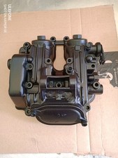 Coperchio testata motore usato Coperchio testata motore usato  Lucca