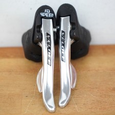 Campagnolo Veloce ErgoPower Shifters prata preta 10 velocidades bicicleta de estrada ciclismo comprar usado Campagnolo Veloce ErgoPower Shifters prata preta 10 velocidades bicicleta de estrada ciclismo comprar usado  Enviando para Brazil