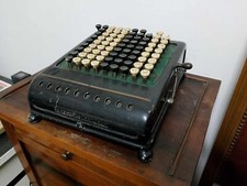 Antico calcolatore sommatore usato  Santhia
