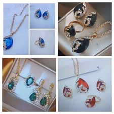 Necklace earrings set for sale  Humble