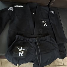 Set jiu jitsu usato  Spedire a Italy