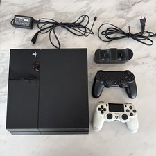 Console PS4 CUH-1100A 500GB com 2 controles preto e branco testado pré-proprietário comprar usado  Enviando para Brazil