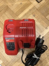 Milwaukee schnellladegerät ak gebraucht kaufen  München