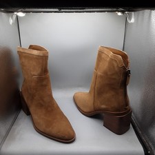 Vince camuto kortimy for sale  Medina