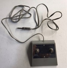 AMPEG ECHO VIBRATO VINTAGE RARO ANOS 60 AMPLIFICADOR PEDAL INTERRUPTOR DE PÉ 2 BOTÕES comprar usado  Enviando para Brazil