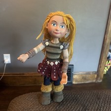 Usado, Boneca Astrid espetacular How To Train Your Dragon Live posável 14" comprar usado  Enviando para Brazil