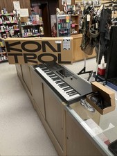 Native instruments kontrol d'occasion  Expédié en Belgium