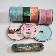 Lote de 8 carretéis de fita de tecido aberto vintage~várias larguras~várias cores~2 com fio comprar usado Lote de 8 carretéis de fita de tecido aberto vintage~várias larguras~várias cores~2 com fio comprar usado  Enviando para Brazil