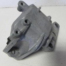 Supporto motore 1k0199262 usato  Vajont