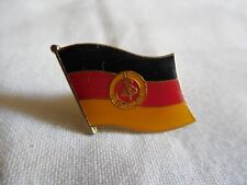 Ancien pins drapeau d'occasion  Saint-Sébastien-de-Morsent