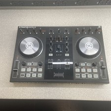 Controlador de DJ Native Instruments Traktor Kontrol S2 MK2 2 canais preto comprar usado Controlador de DJ Native Instruments Traktor Kontrol S2 MK2 2 canais preto comprar usado  Enviando para Brazil